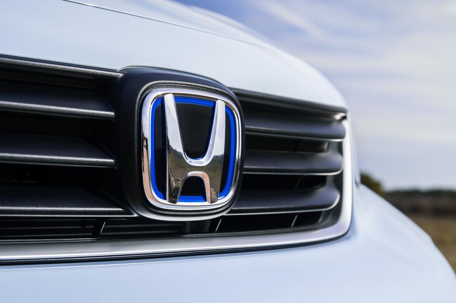 Логотип Honda Jazz e:HEV Crosstar 2020 года  (UK) (фото 36 из 40)